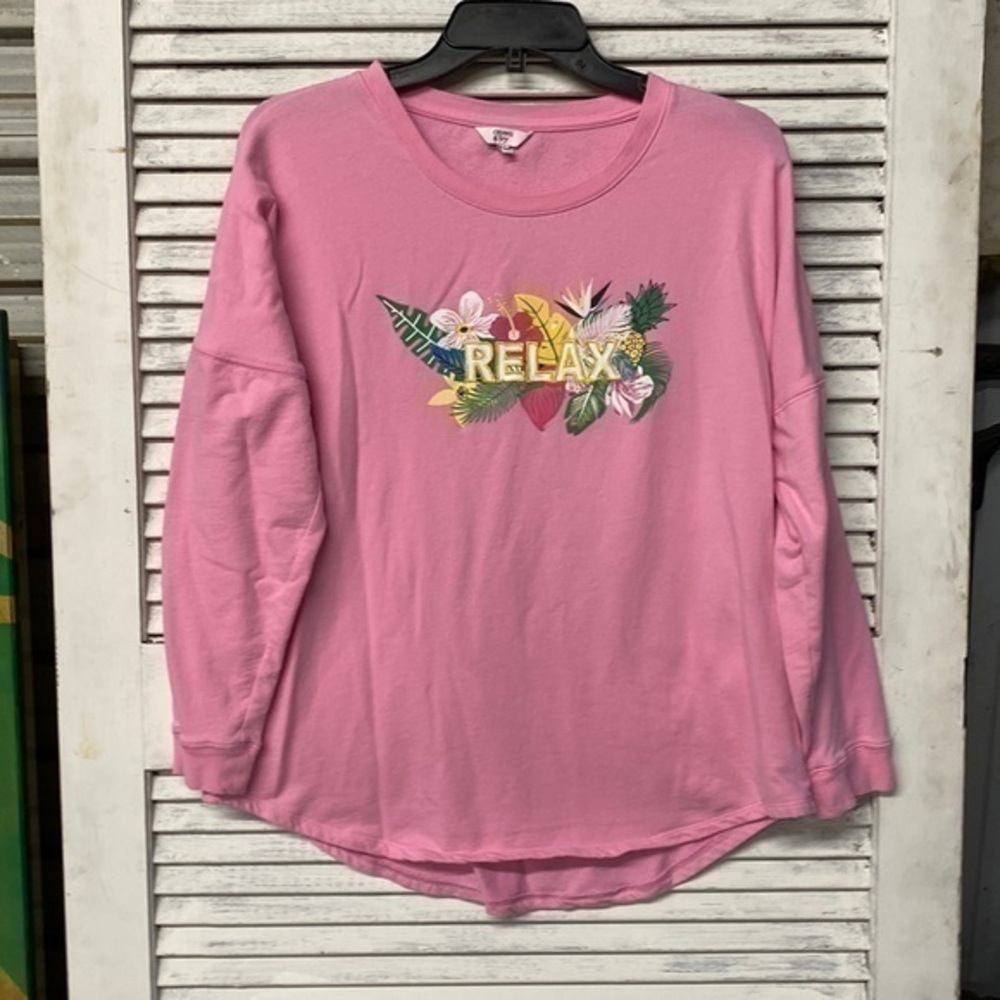Crown & Ivy Pink “Relax” Oversized Tee size Small